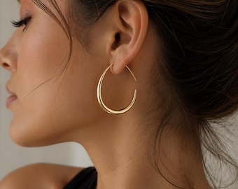 Vergoldete Teardrop Hoop Ohrringe Leichte Durchziehen Oval Creolen