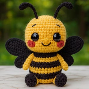 Bumblebee Amigurumi Crochet Pattern – Beginner Friendly Plush Toy (PDF Download)