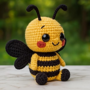 Bumblebee Crochet Pattern – Beginner Amigurumi Plush Toy (PDF Download)