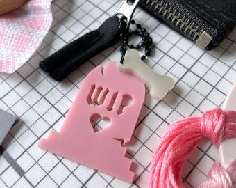 WIP bag tag: spooky gravestone work in progress tag for cross stitch, embroidery, knitting and sewing projects