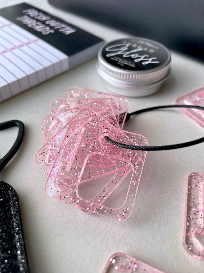 PIPSQUEAKS acrylic thread drops | floss drops | organiser drop for cross stitch, embroidery and tapestry threads Pixie dust