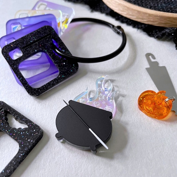 WITCHIN Thread Organiser Needle Minder Needle Threader Set for