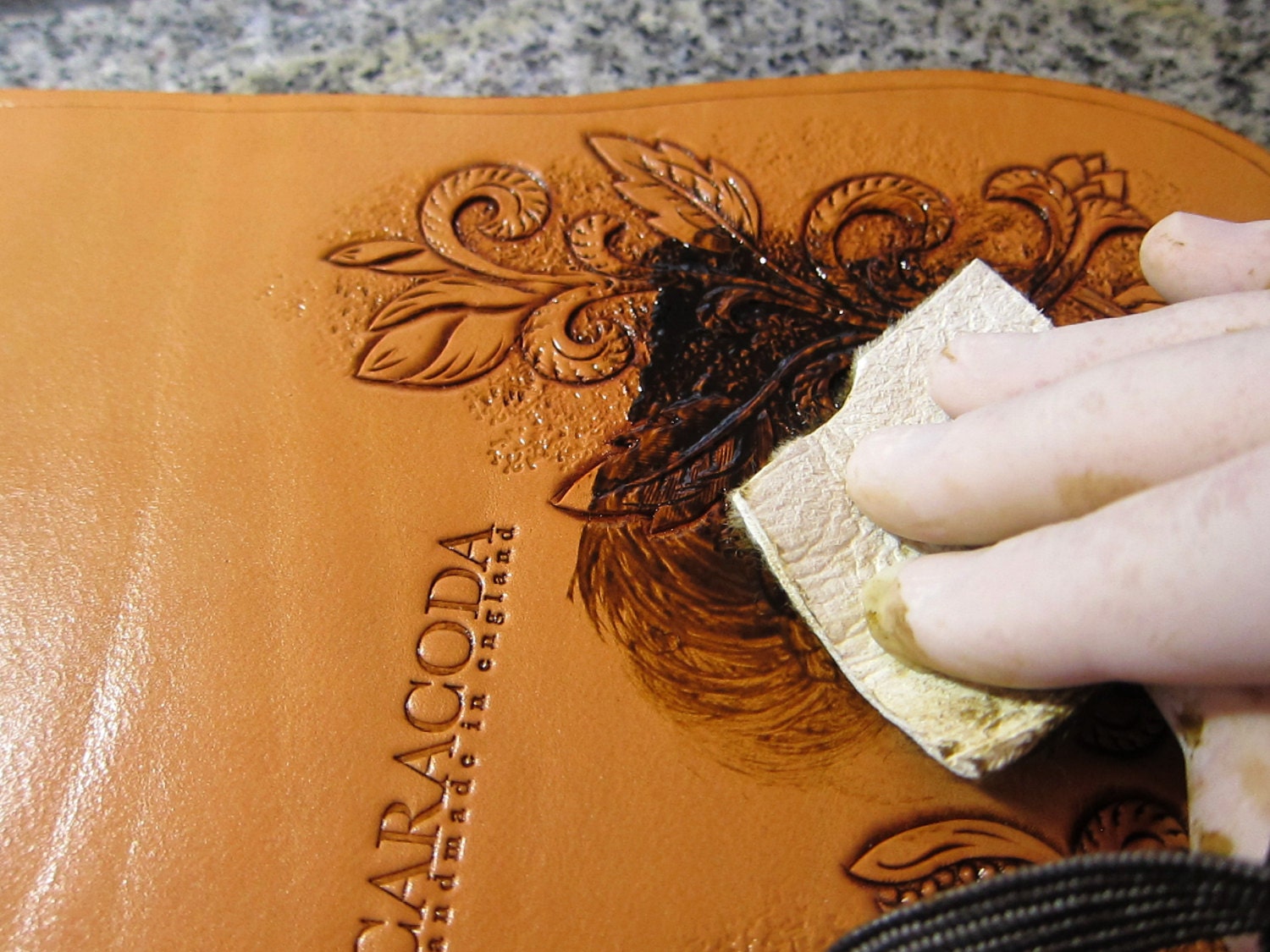 PDF Leathercraft Tutorial Caracoda Magazine Issue 3 Leather Bag Carved