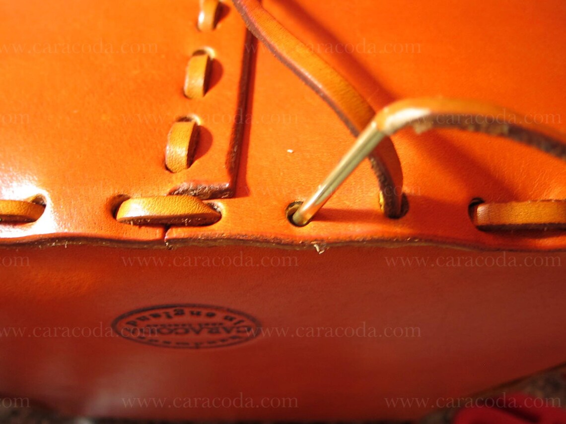 PDF Leathercraft Tutorial Caracoda Magazine Issue 1 Leather Bag Carved