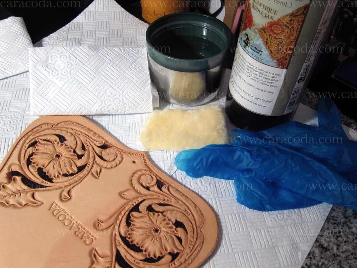 PDF Leathercraft Tutorial Caracoda Magazine Issue 1 Leather Bag Carved