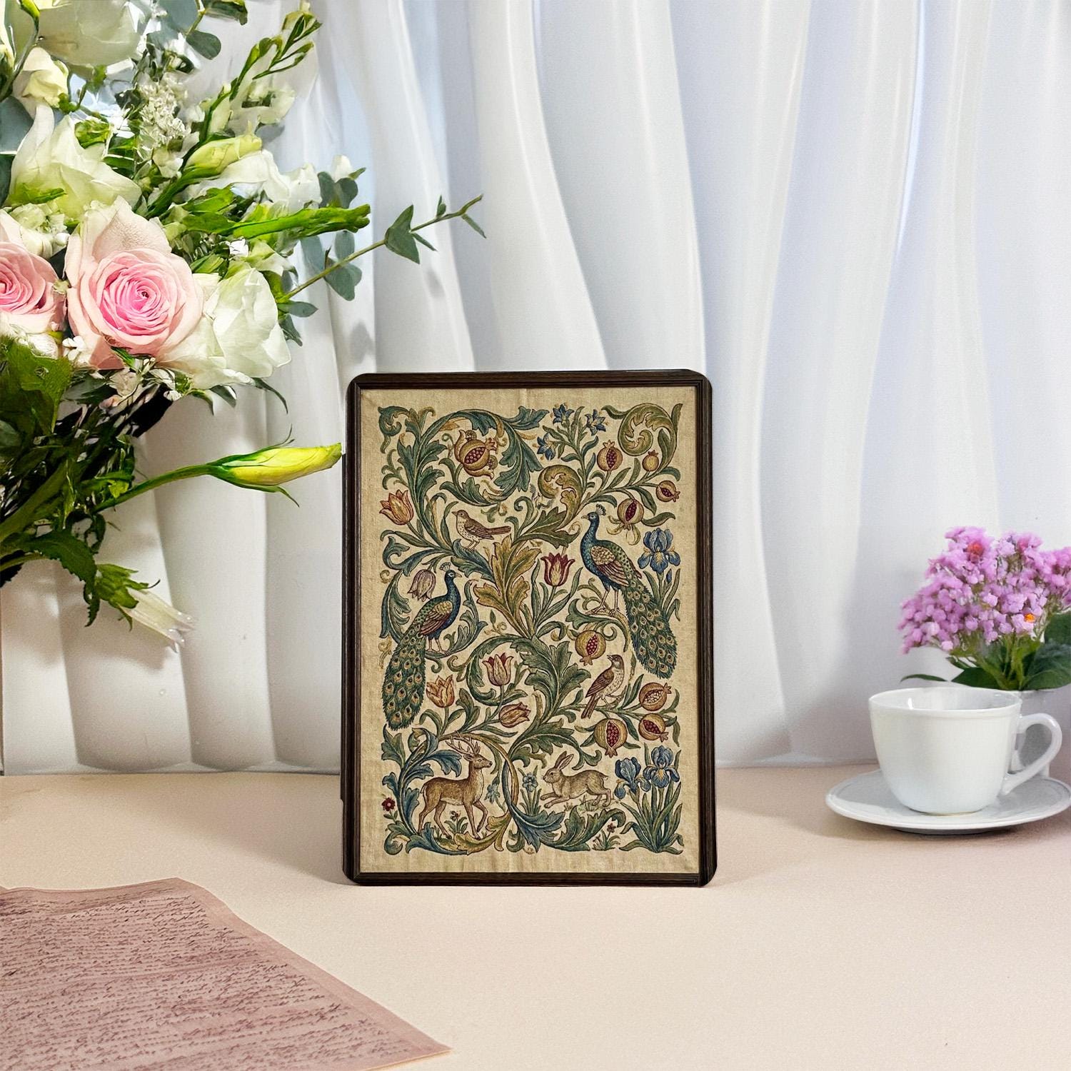 Retro Flowers Kindle Case For PapeWhite 10/11/12th,New Kindle 6" 2024,Kobo Case With Hand Strap,Classic E-Reader Cover,Booklover Gift