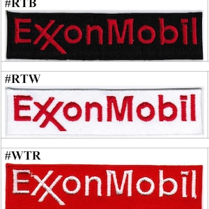 Pode incluir: Três patches bordados com o logotipo "ExxonMobil". O patch superior é preto com letras vermelhas, o patch do meio é branco com letras vermelhas e o patch inferior é vermelho com letras brancas.