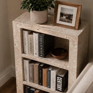 Libreria in travertino, scaffale stretto in pietra naturale, mensola espositiva moderna immagine 7