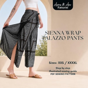 Può includere: Pantaloni palazzo Sienna avvolgenti con un motivo nero e grigio. I pantaloni hanno un design avvolgente e sono mostrati con un top bianco e sandali marroni. L'immagine include il testo "SIENNA WRAP PALAZZO PANTS" e "Taglie: XXS / XXXXL".