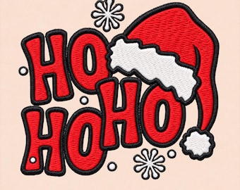 Projekt haftu Ho Ho Hos, napis na czapce Mikołaja, czerwona typografia świąteczna, dekoracja z płatkami śniegu