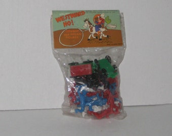 Rare Find Toy COWBOY And INDIAN Figures Mint In Package Hong Kong Vintage 1960'S
