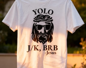 YOLO Jesus Grafik-T-Shirt, sarkastischer Humor, Statement-T-Shirt, minimalistische Unisex-Bekleidung