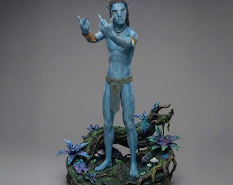 Statua di un alieno blu ribelle dipinta a mano, figura di guerriero fantascientifico a corpo intero con base diorama, oggetto da collezione in resina stampata in 3D di alta qualità.