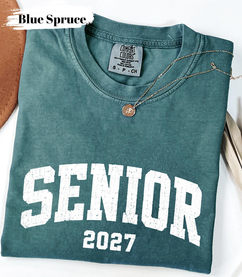 Comfort Colors Senior 2027 Shirt High School Graduation Shirt, College Senior Gift, End of School Shirt, Class of 2027 Shirt, Class 2027 Tee imagem 4