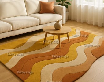Modern abstract gegolfd vloerkleed – warm mosterd, roest en ivoor, handgetuft statementtapijt