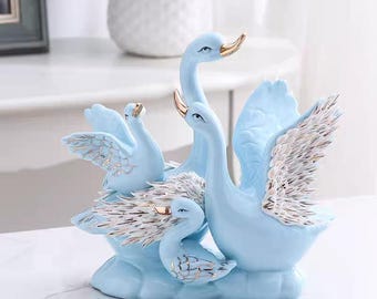 Romantic Couple Swan Ceramic Ornament - Family Swan Figurine Home Decor for Living Room/Bedroom
