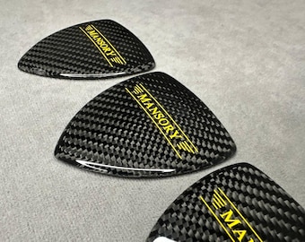 Mansory-stijl koolstofvezel spatbord- en motorkapemblemen voor Lamborghini Urus gele logo-badgeset 3 STKS