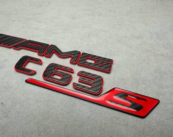 Badge emblème de la queue Amg C63 S Brabus 2025 rouge et carbone