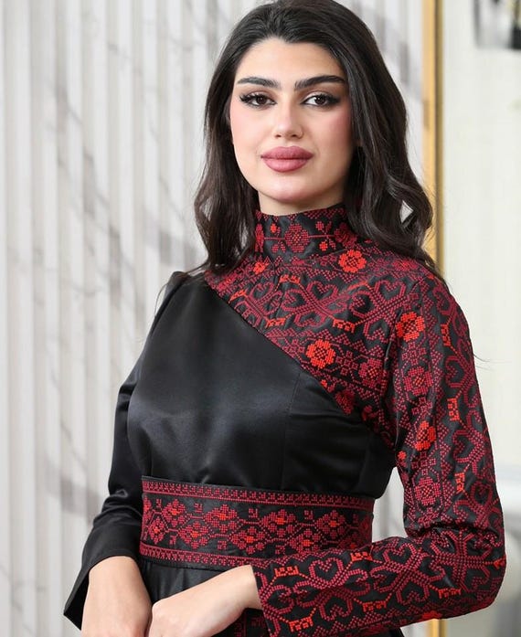black dress with red details Short Sleeve Printed A Line Dress Black Red
