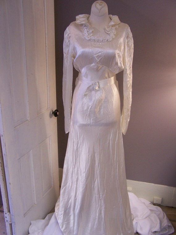 vintage wedding gown