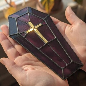Gothic Coffin Stained Glass Pattern, Halloween Cross Suncatcher (PDF & SVG)