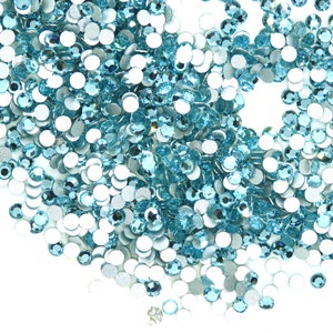 50 piezas) SS9 Aqua Bohemica Preciosa Crystal Flatbacks_Nail Art_Rhinestones