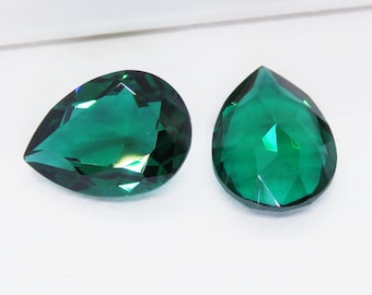 2 stones) 15x11mm Vintage 1980s Swarovski #4320 Pear Stones in Emerald Unfoiled