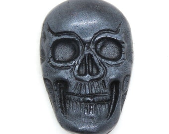 1 cab) 23x15mm Metallic Hematite Resin Skull Cab Hand Painted and Poured