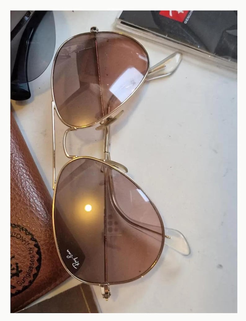 Colección de gafas de sol Ray-Ban, modelos icónicos Pilot y Wayfarer, artículos de colección vintage de Ray-Ban. imagen 3