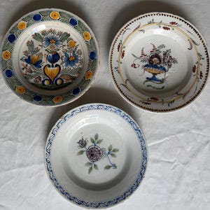Set Antique Delft Pottery Plates, polychrome, voc,  Handpainted Chinoiserie Decor, 18th Century (Set of 3) tableware