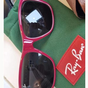 Colección de gafas de sol Ray-Ban, modelos icónicos Pilot y Wayfarer, artículos de colección vintage de Ray-Ban. imagen 8