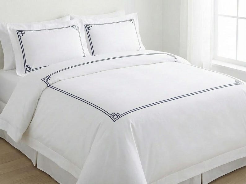 Luxury Embroidered Border Duvet Cover Set – 400 TC Cotton Sateen ...