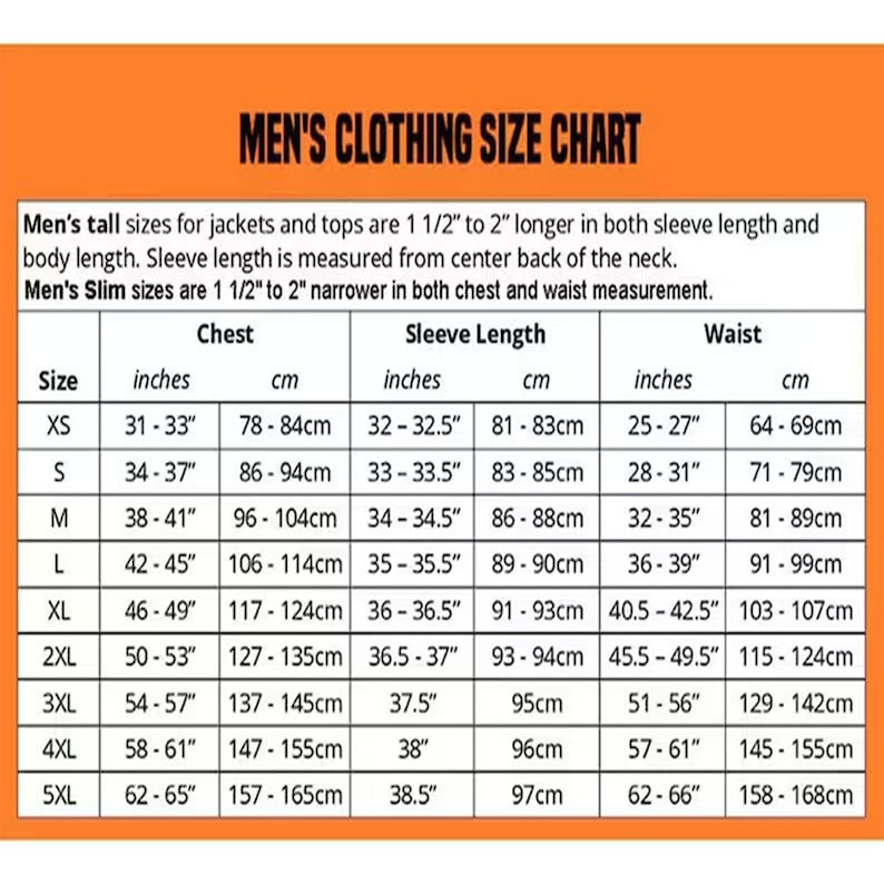 Pode incluir: Tabela de tamanhos de roupa masculina com medidas de peito, manga e cintura em polegadas e cm. Inclui tamanhos de XS a 5XL, com detalhes para tamanhos altos e slim. Fundo laranja.