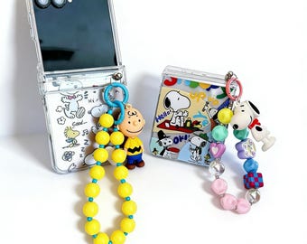 Snoopy Peanuts Foldable Case for Samsung Z Flip | Beaded Chain & 3D Charm