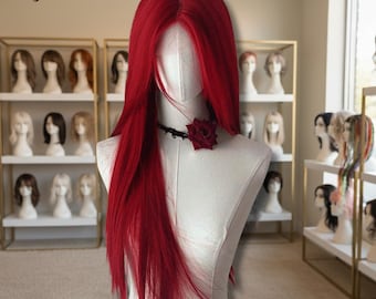 Rode rechte pruik 26 inch, lang zacht synthetisch haar voor vrouwen, natuurlijke look pruik, hittebestendige dagelijkse pruik, cosplay feeststijl, cadeau voor haar