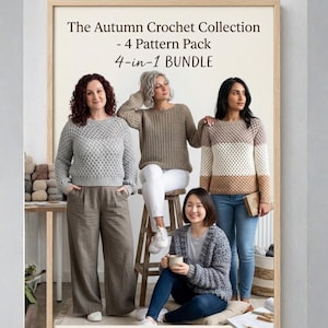 Può includere: La collezione autunnale all'uncinetto - Pacchetto 4 modelli 4-in-1 BUNDLE. L'immagine presenta quattro persone che indossano maglioni all'uncinetto in vari colori e stili. I maglioni sono grigi, marroni e crema. L'immagine è incorniciata.