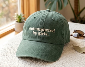 Gorro bordado "Superados en número por chicas", regalo para el Día del Padre, gorro sarcástico para mamás.