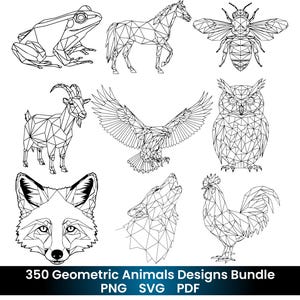 Op de afbeelding: Een verzameling geometrische dierontwerpen in zwart en wit. De afbeelding toont een kikker, paard, bij, geit, adelaar, uil, vos, wolf en haan. De tekst "350 Geometric Animals Designs Bundle" is zichtbaar.