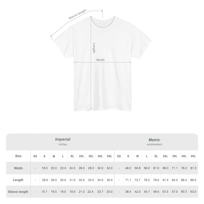 Pode incluir: Uma t-shirt branca lisa acompanhada por uma tabela de tamanhos que mostra a largura, o comprimento e o comprimento da manga em cent&iacute;metros. A tabela fornece medidas precisas para tamanhos de S a 5XL em unidades m&eacute;tricas.