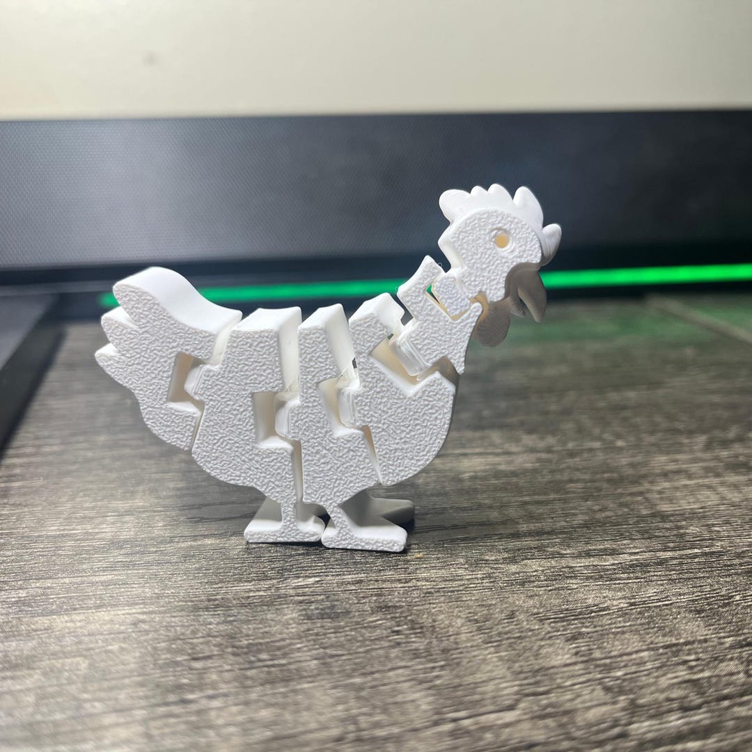 Articulated Chicken Fidget Toy – Flexible 3D Printed Hen – Poseable ...