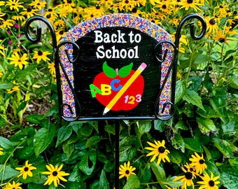 Letrero de pizarra personalizado para regreso a clases: Apple, ABC, 123 (el soporte de hierro se vende por separado)