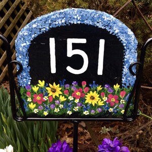 Wildflower Flower Summer Garden Address Slider Hanging Slate Welcome Sign Personnalisé, Support en fer forgé Vendu séparément, LIVRAISON GRATUITE 9" Slate-Personalize