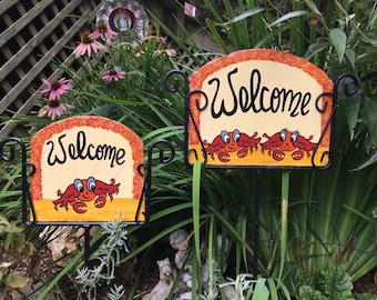 Letrero de bienvenida de pizarra de cangrejo azul o rojo de la bahía de Chesapeake: decoración de jardín. El soporte de hierro se vende por separado.