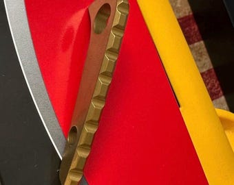 ARRIÈRE D'ESPACEMENT NERVURÉ EN TITANE Paramilitaire 2 Spyderco PM2 (couleurs au choix)