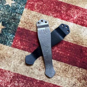 Commander, A-100, CQC, Seax, Karambit, Elvia, Sheepdog, Com-Seven + More Lucky Coy TITANIUM Pocket Clip for Emerson Knives (Colour Options) bild 2