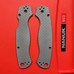 Spyderco Paramilitary 2 SCALED TITANIUM Replacement Scales