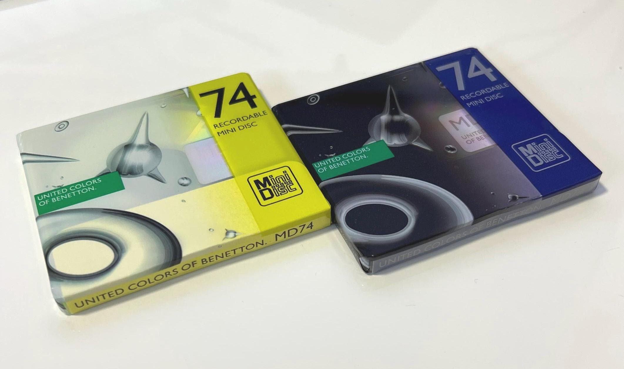 MD74 the Ultimate Minidisc Pair Yellow&blue United Colors of