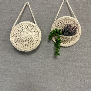 Beige Crochet Succulent Holder: Air Plant Holder for Home Decor