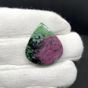 Excelente cabujón suelto de rubí zoisita natural de alta calidad con forma de pera para la fabricación de joyas, 42,10 ct, 28 x 25 x 6 mm, A-241