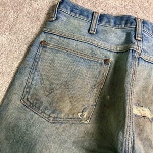 VTG 70s Wrangler Jeans Mud Faded Distressed Mens 34x32 (fit 32x29) Made In USA image 8